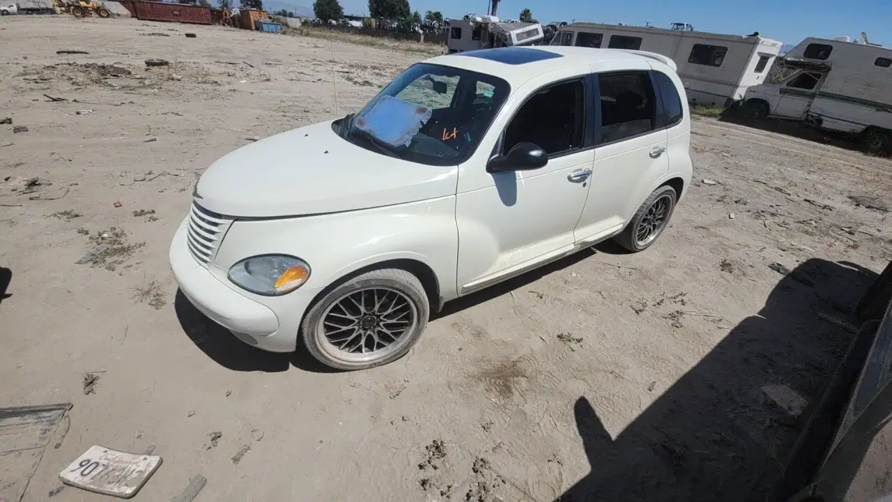 Photo of 2004 Chrysler Pt Cruiser