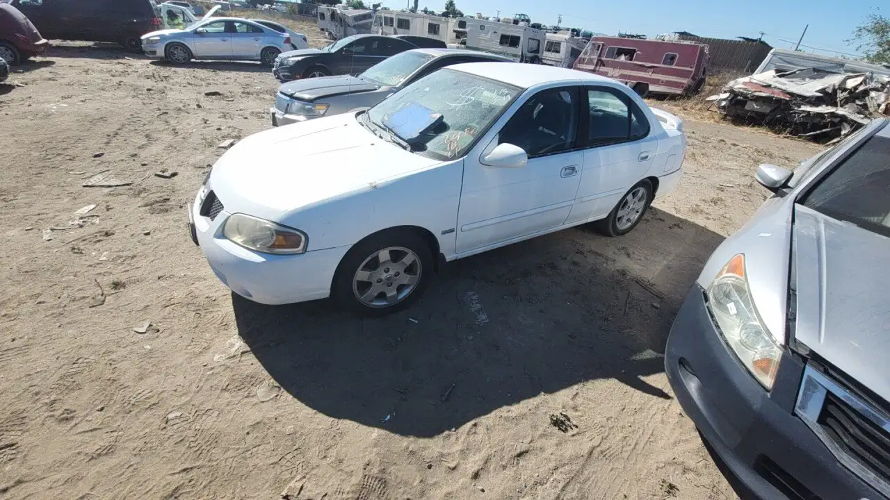 Photo of 2005 Nissan Sentra