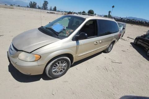 Photo of 2001 Chrysler Town & Country