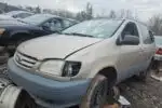 Photo of 2002 Toyota Sienna
