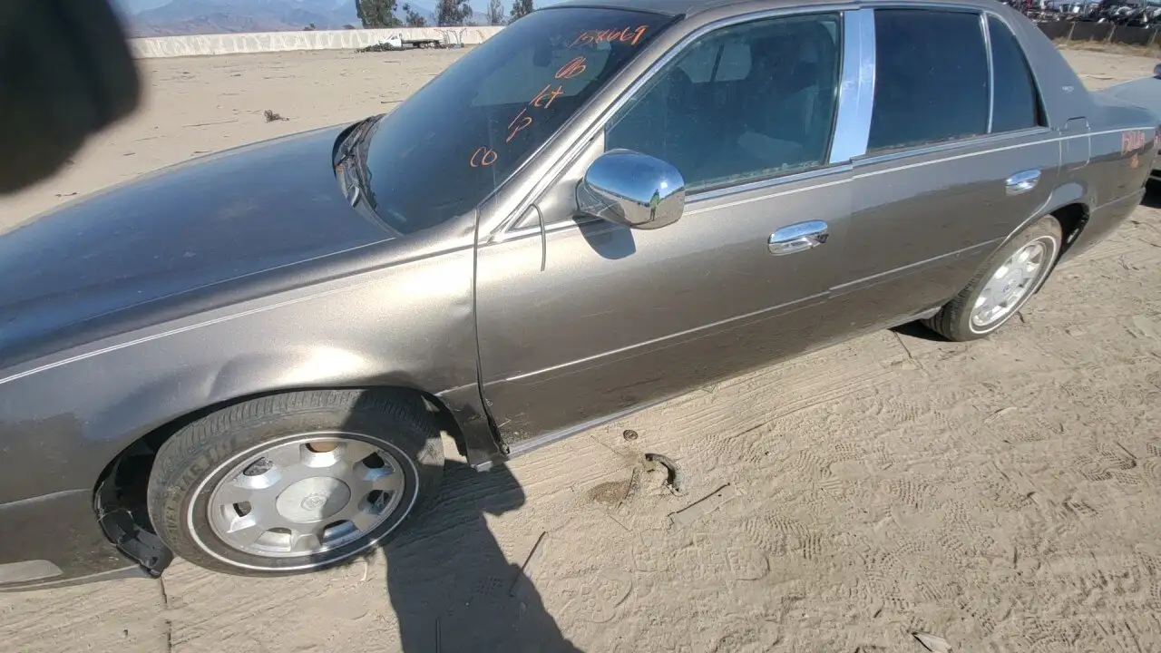 Photo of 2000 Cadillac Deville