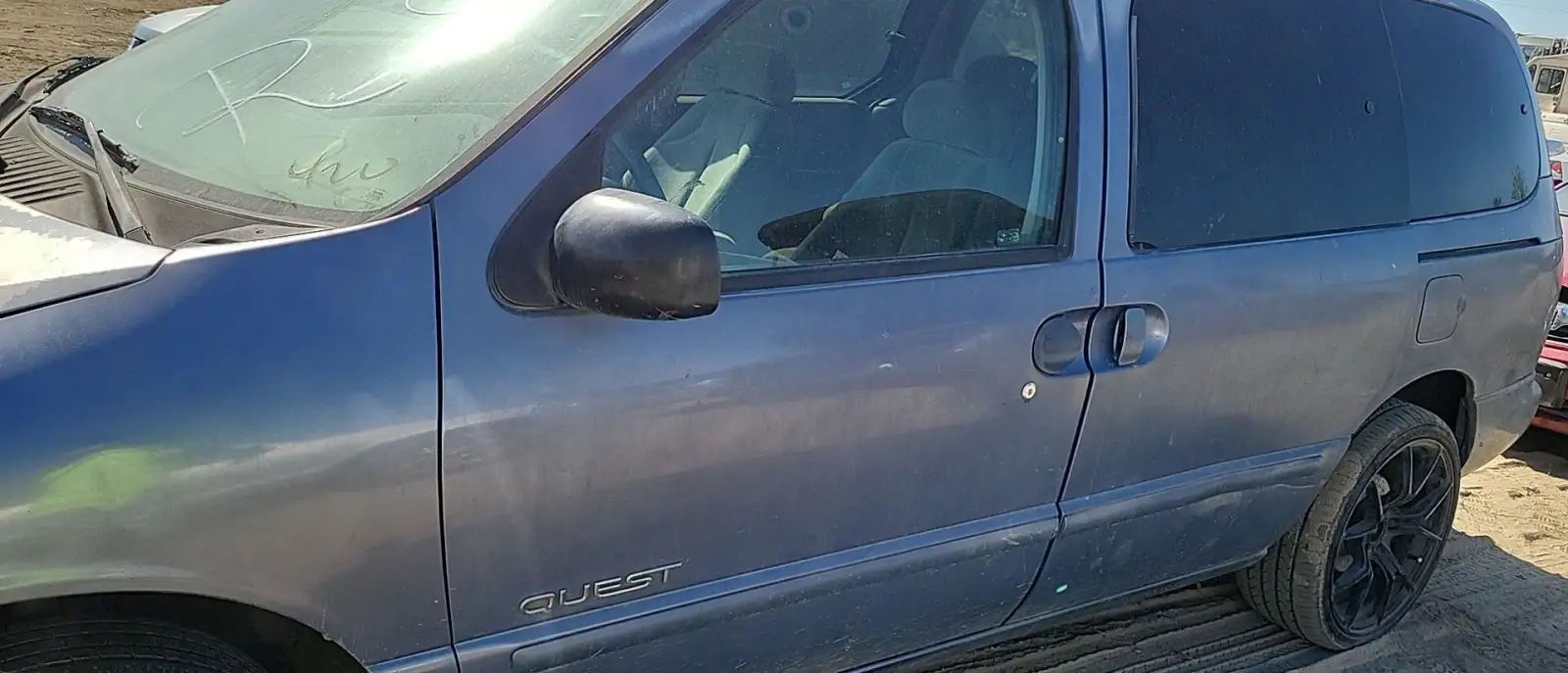 Photo of 1999 Nissan Quest