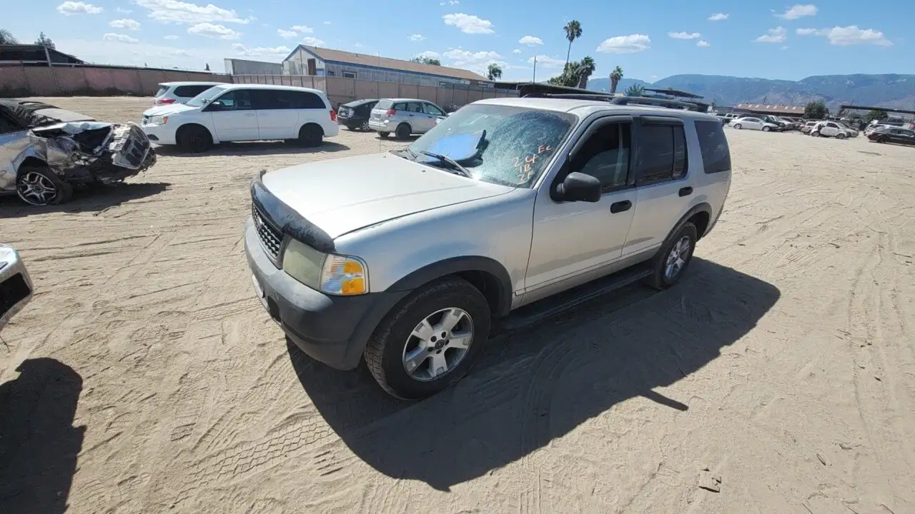 Photo of 2003 Ford Explorer