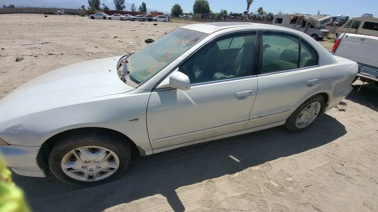 Photo of 2001 Mitsubishi Galant
