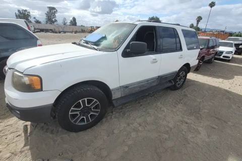 Photo of 2004 Ford Expedition