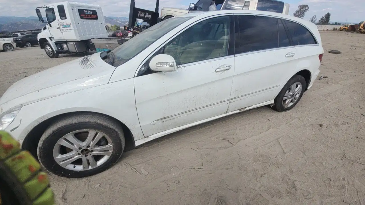 Photo of 2008 Mercedes-Benz R350