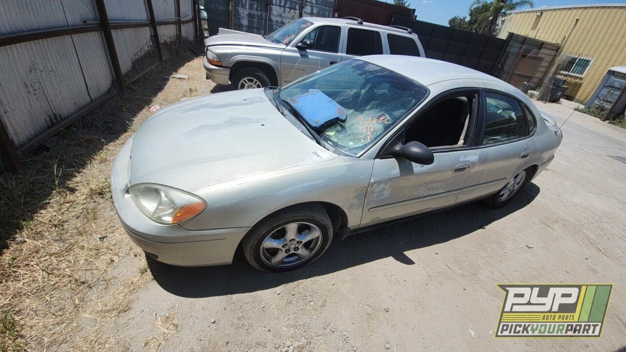 Photo of 2005 Ford Taurus