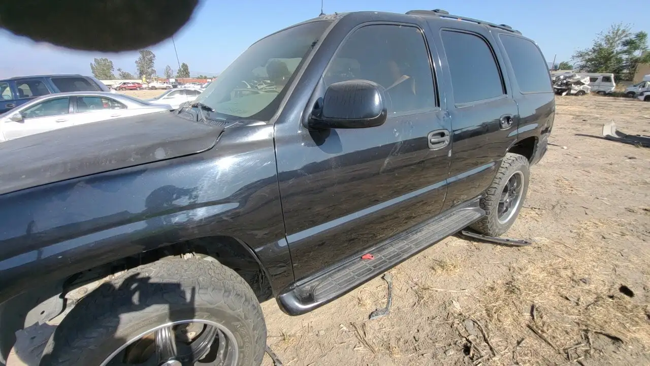 Photo of 2002 Chevrolet Tahoe