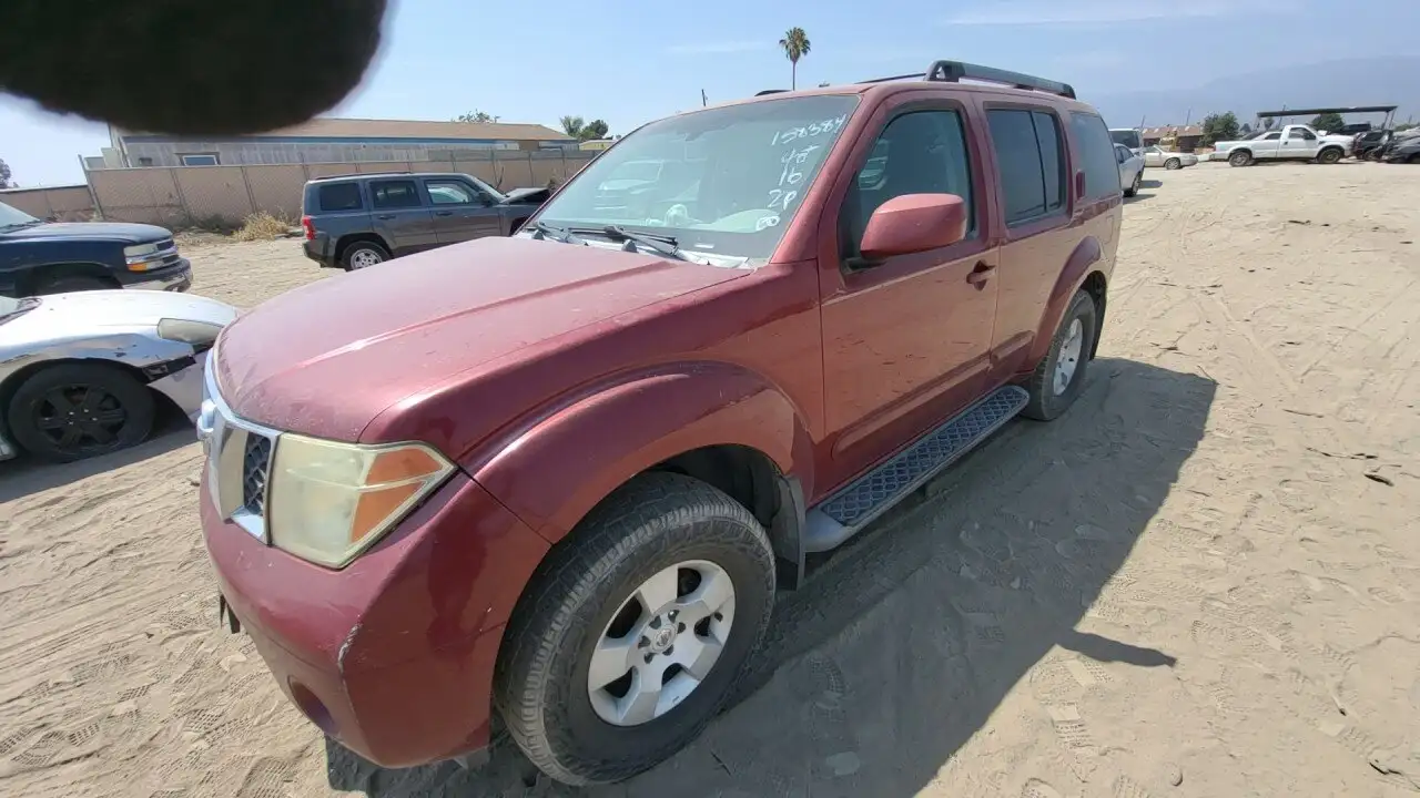Photo of 2005 Nissan Pathfinder