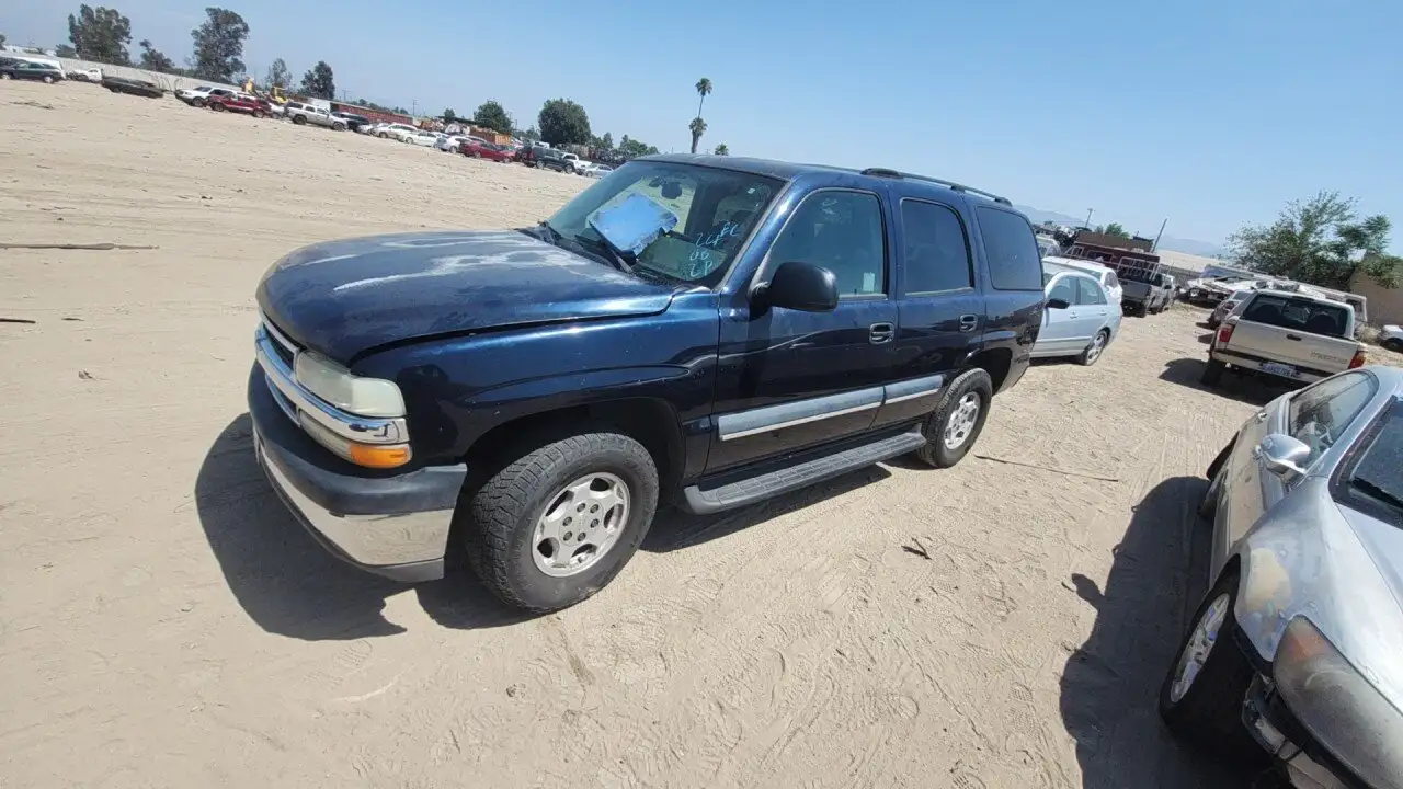 Photo of 2004 Chevrolet Tahoe