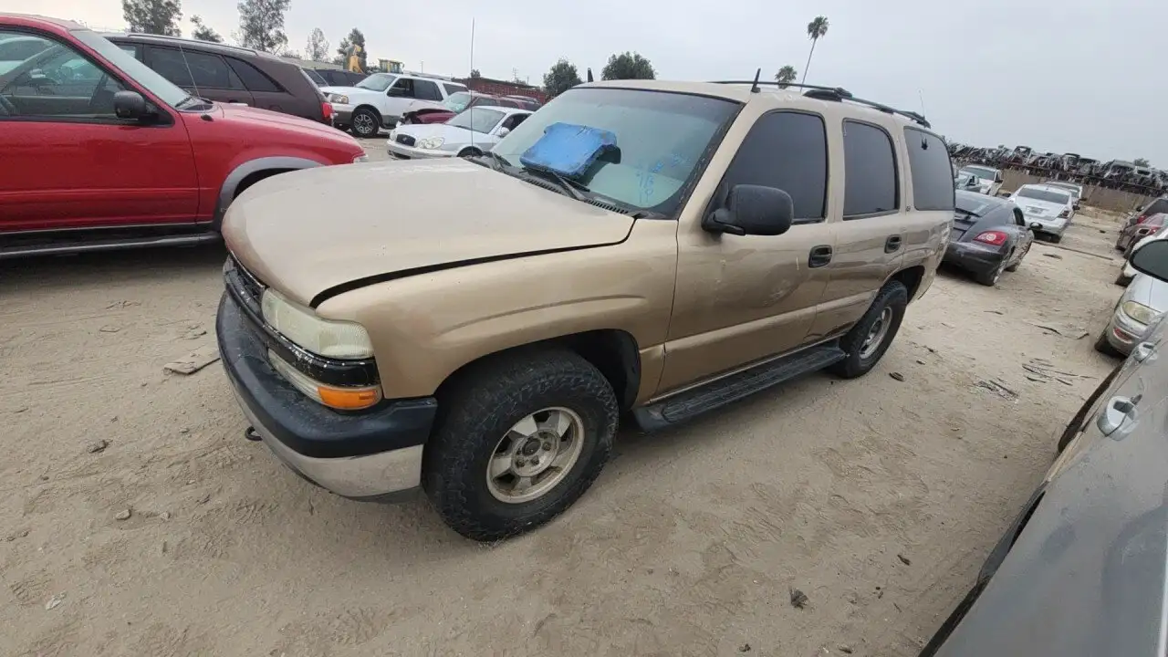 Photo of 2001 Chevrolet Tahoe