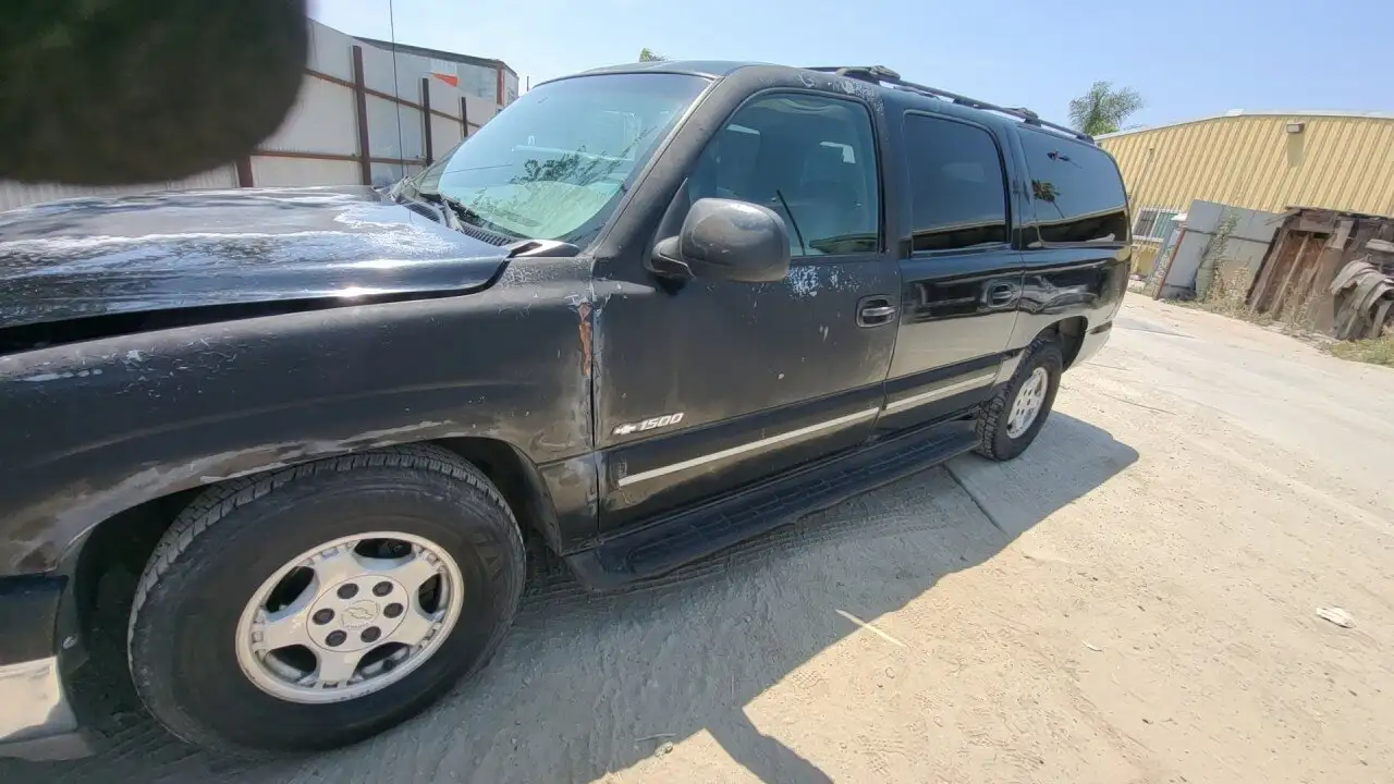 Photo of 2000 Chevrolet Suburban 1500