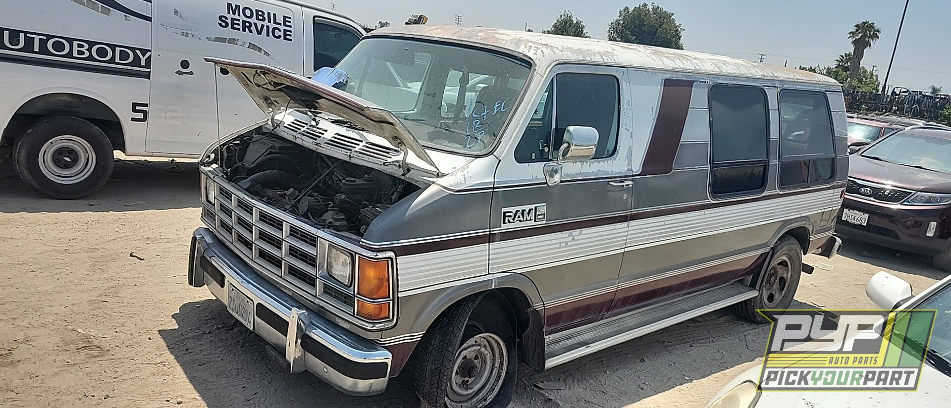 Photo of 1990 Dodge B250