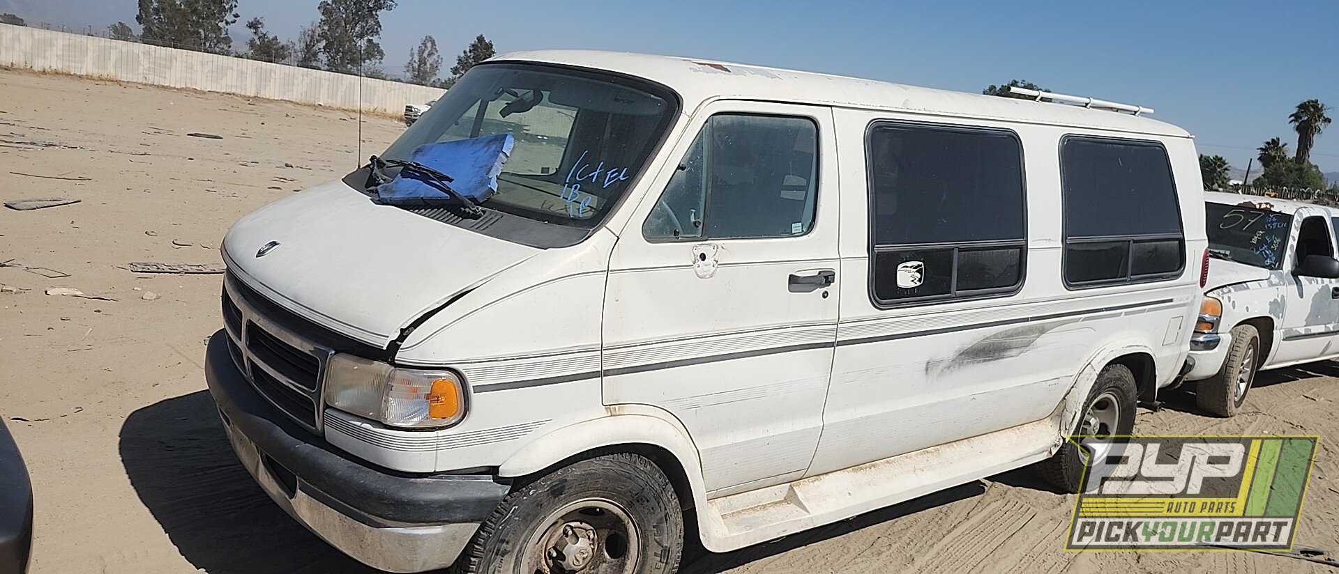 Photo of 1996 Dodge Ram 1500 Van