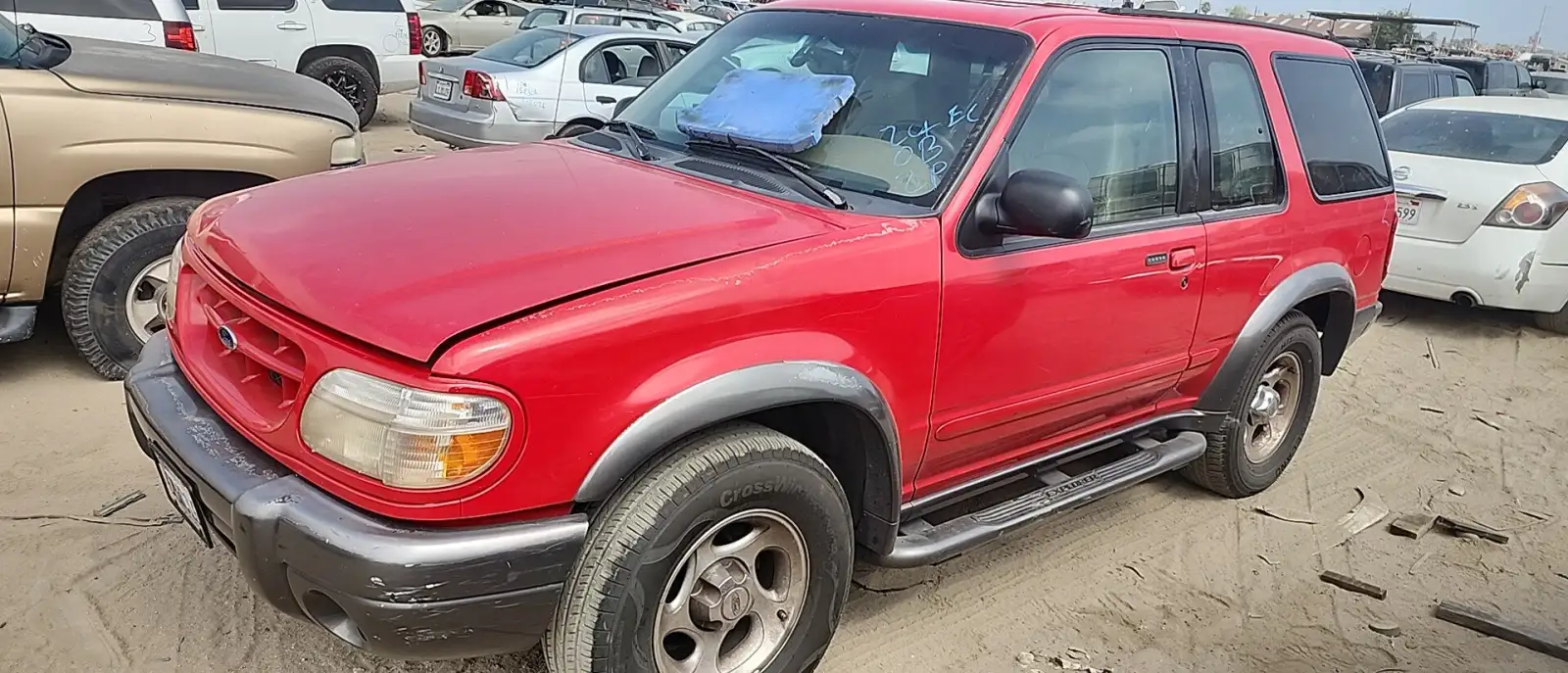 Photo of 1999 Ford Explorer