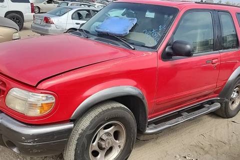 Photo of 1999 Ford Explorer