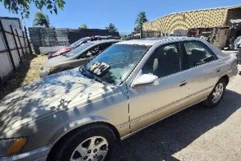 Photo of 1999 Toyota Camry