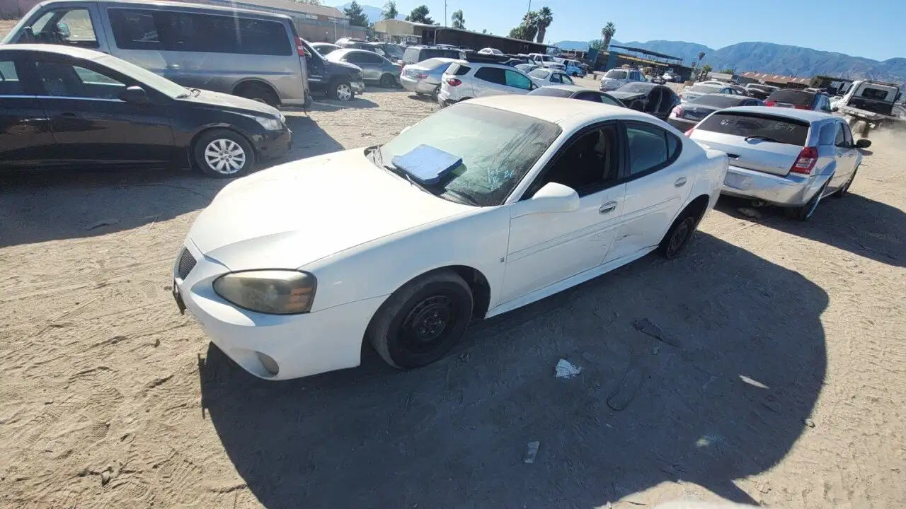 Photo of 2006 Pontiac Grand Prix