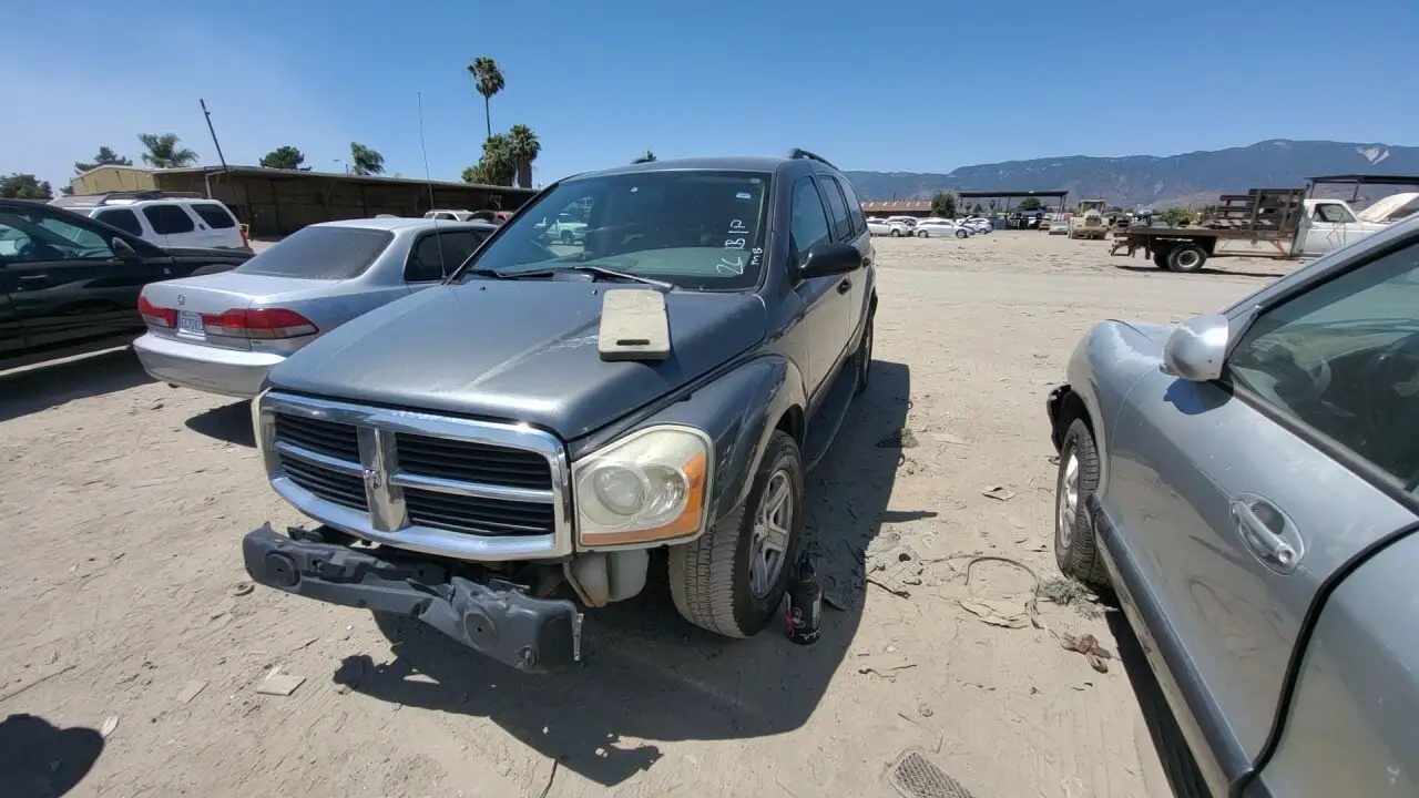 Photo of 2005 Dodge Durango