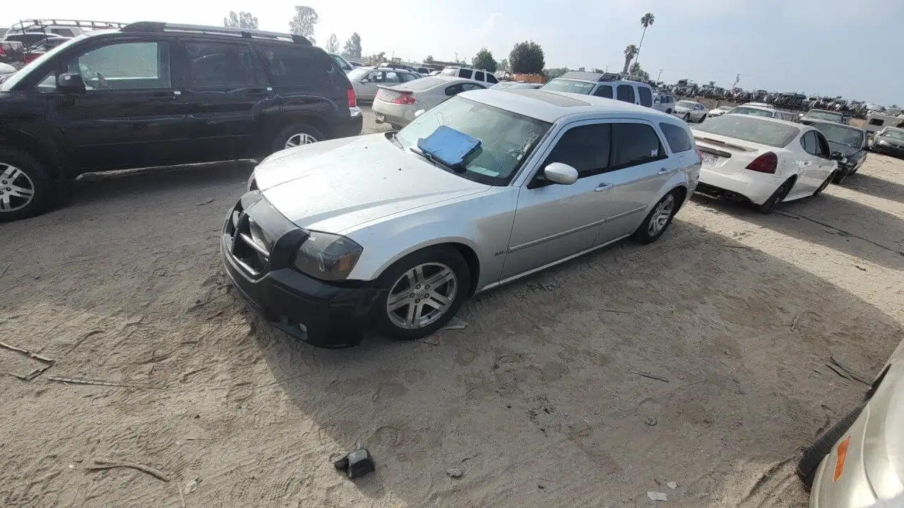 Photo of 2006 Dodge Magnum