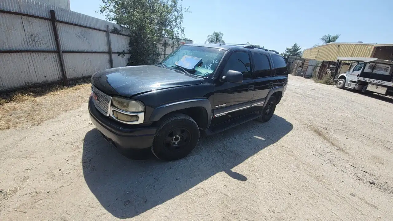 Photo of 2002 Chevrolet Tahoe