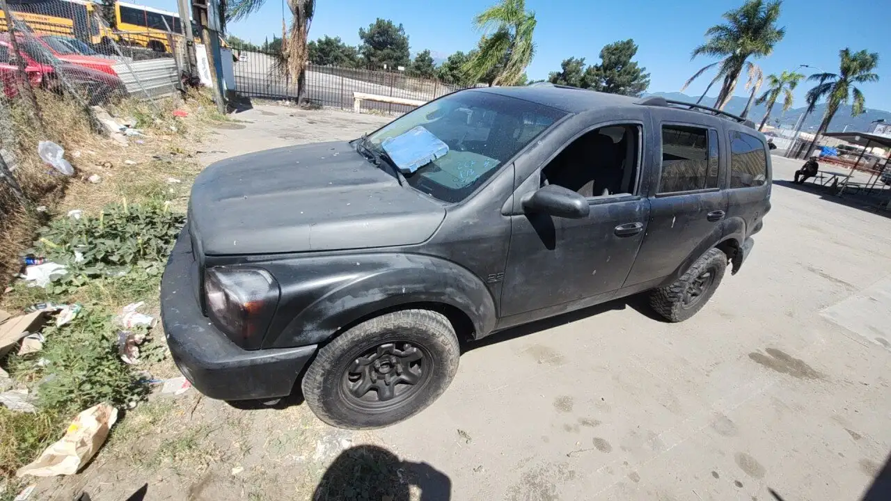 Photo of 2004 Dodge Durango