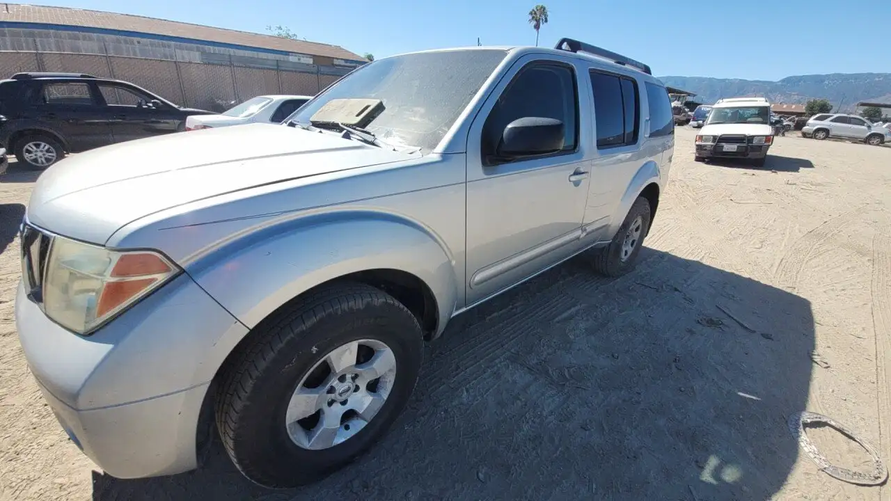 Photo of 2005 Nissan Pathfinder