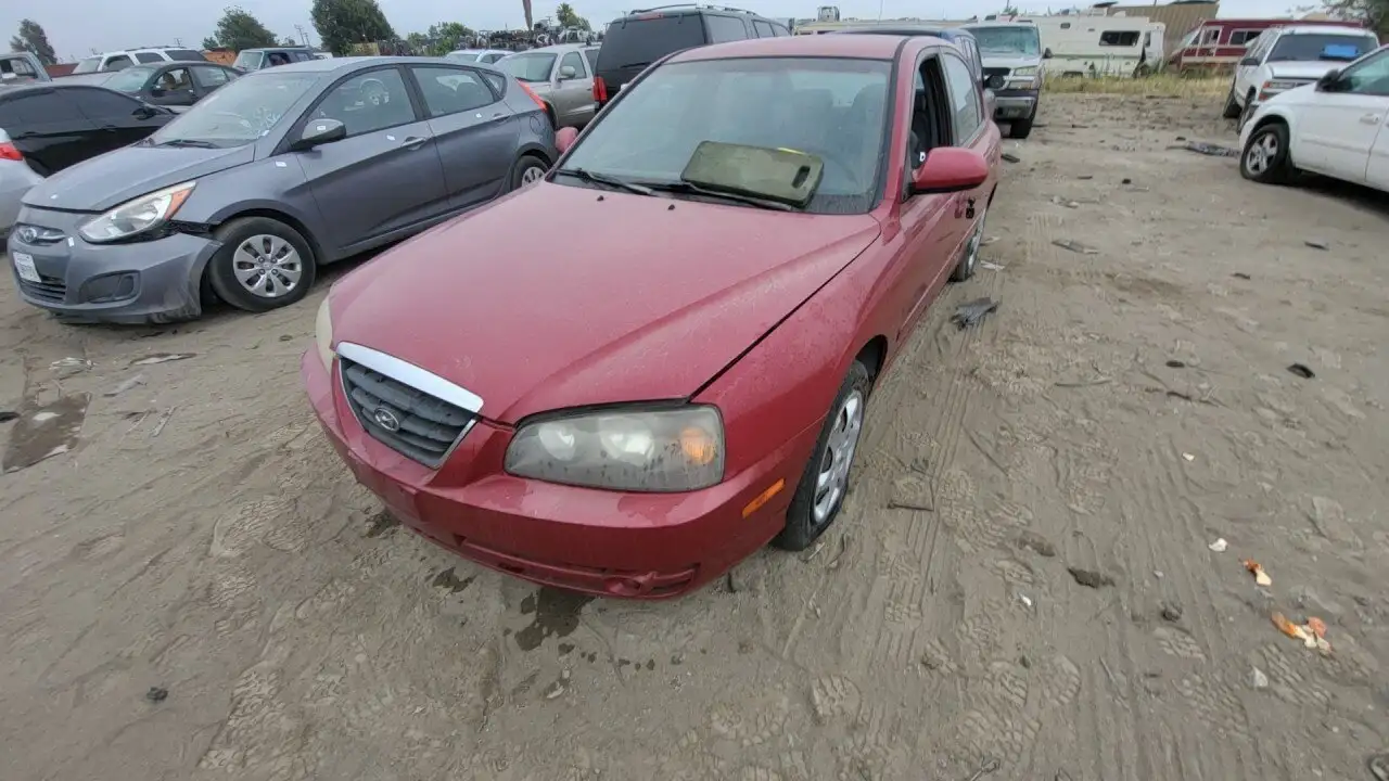 Photo of 2005 Hyundai Elantra