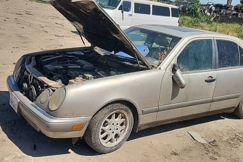 Photo of 1996 Mercedes-Benz E320