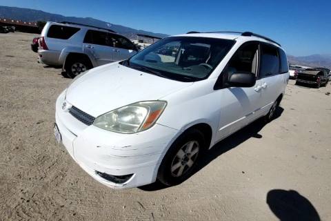 Photo of 2004 Toyota Sienna