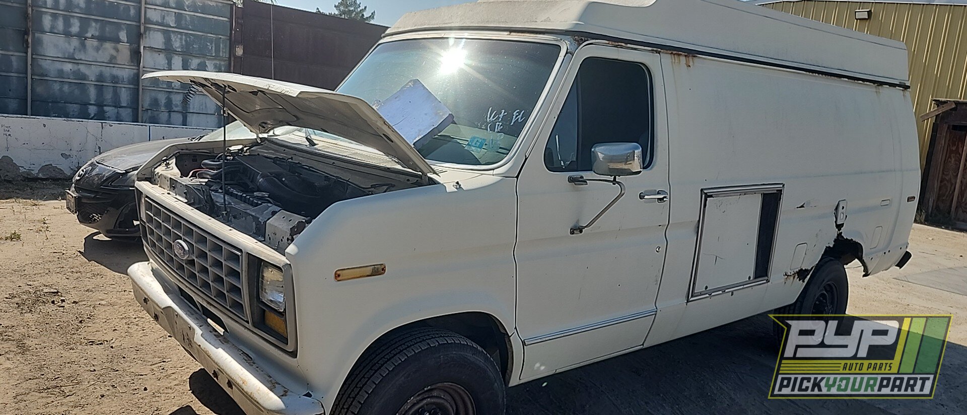 Photo of 1991 Ford E-350 Econoline