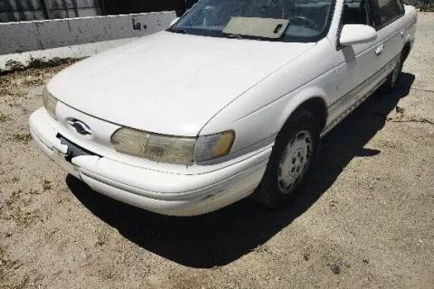 Photo of 1995 Ford Taurus