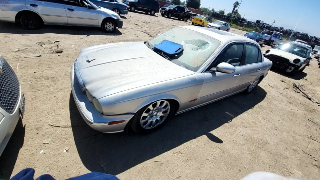 Photo of 2004 Jaguar Xj8