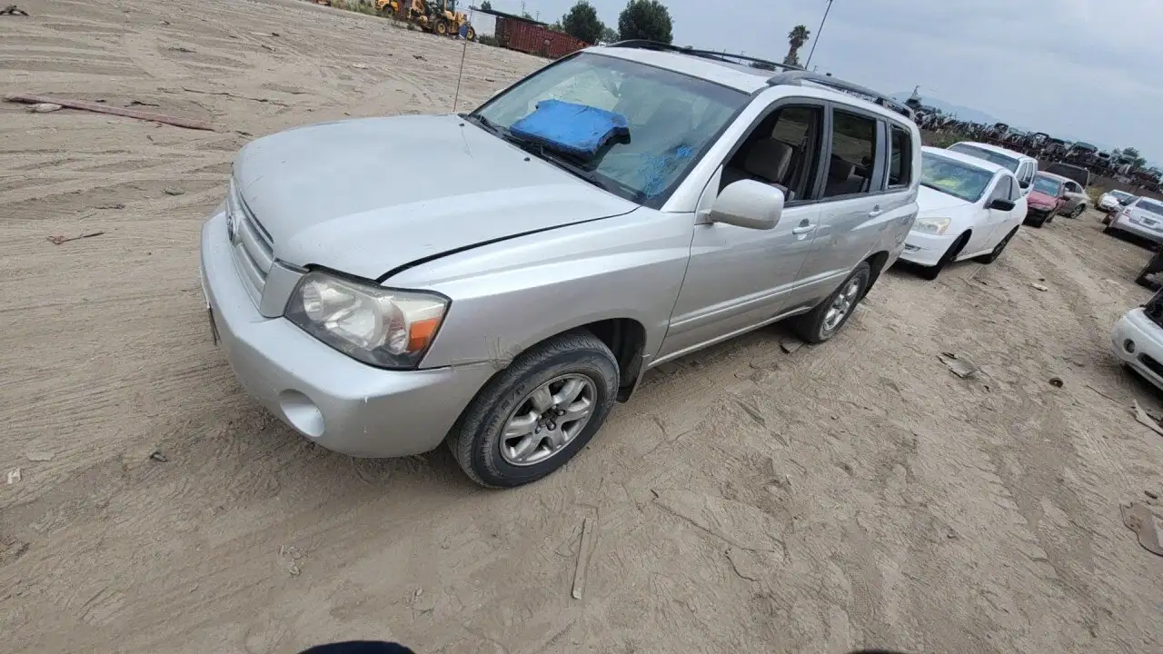 Photo of 2005 Toyota Highlander