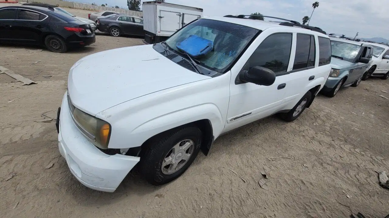Photo of 2002 Chevrolet Trailblazer