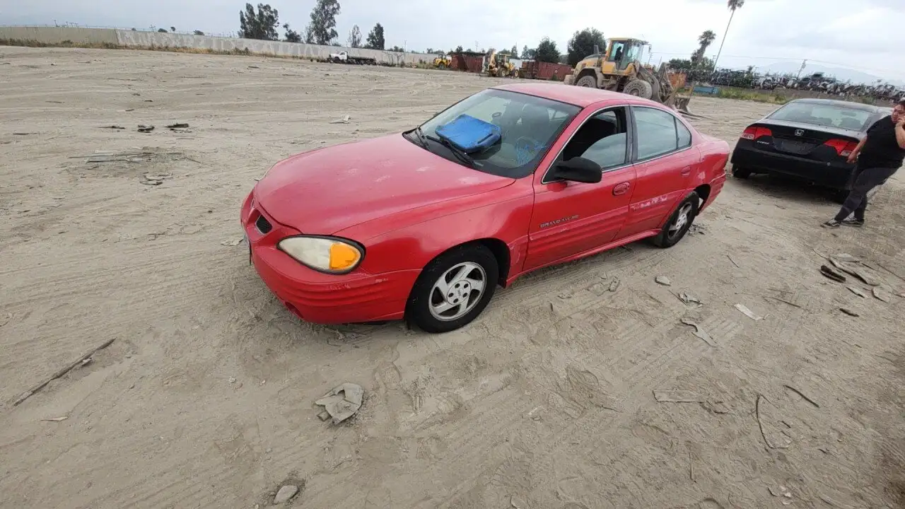 Photo of 2000 Pontiac Grand Am