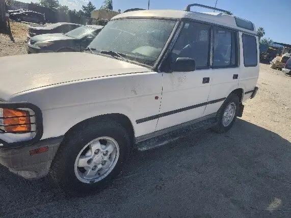Photo of 1995 Land Rover Discovery