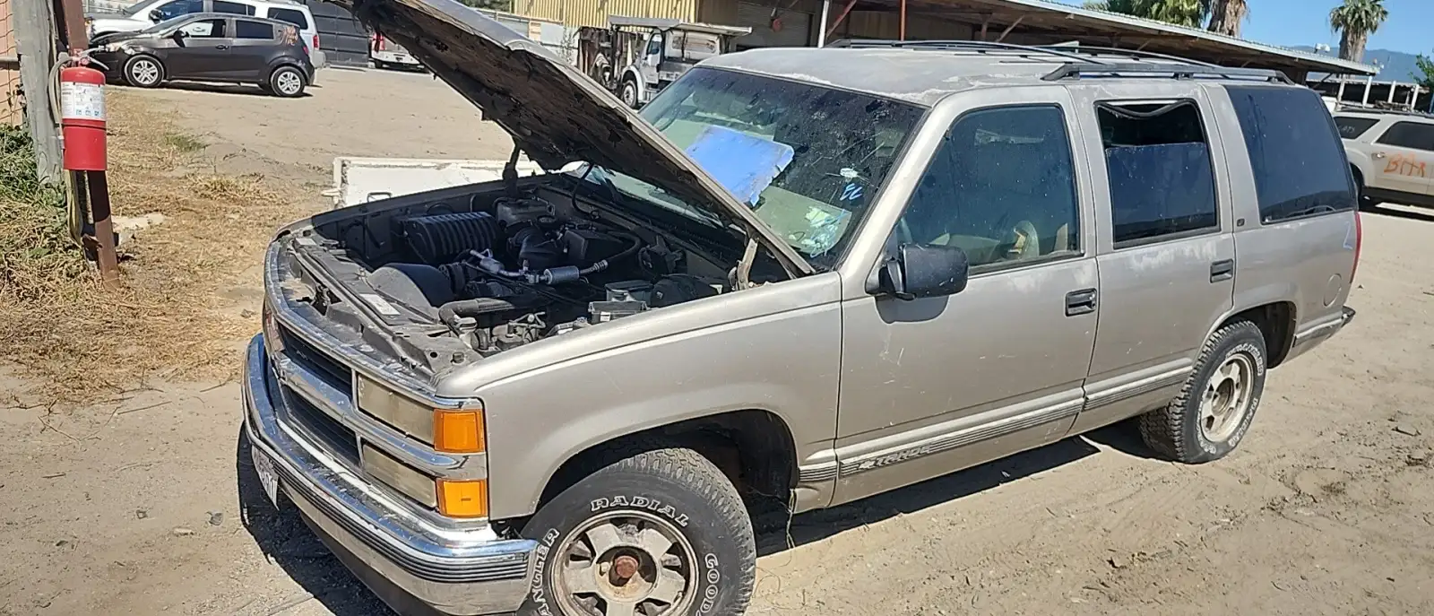 Photo of 1999 Chevrolet Tahoe