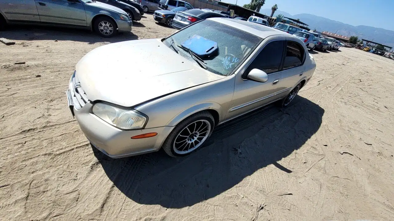 Photo of 2000 Nissan Maxima
