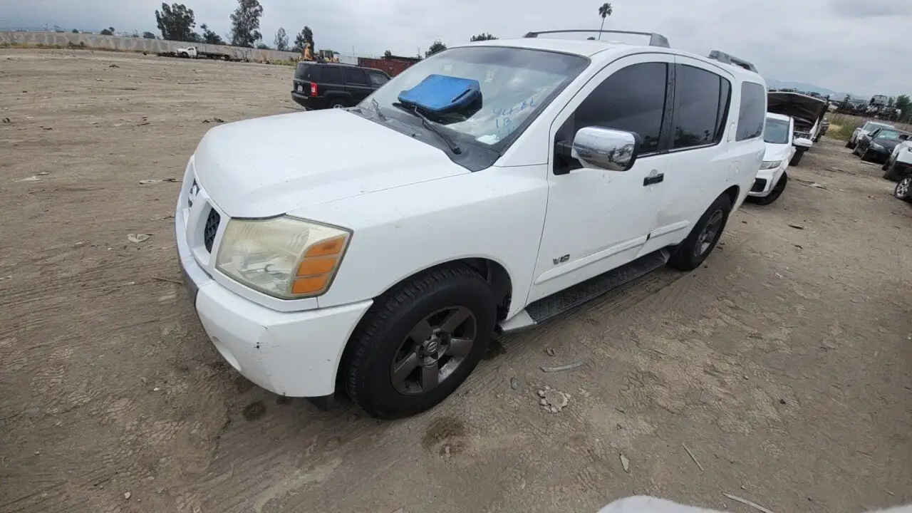 Photo of 2005 Nissan Armada