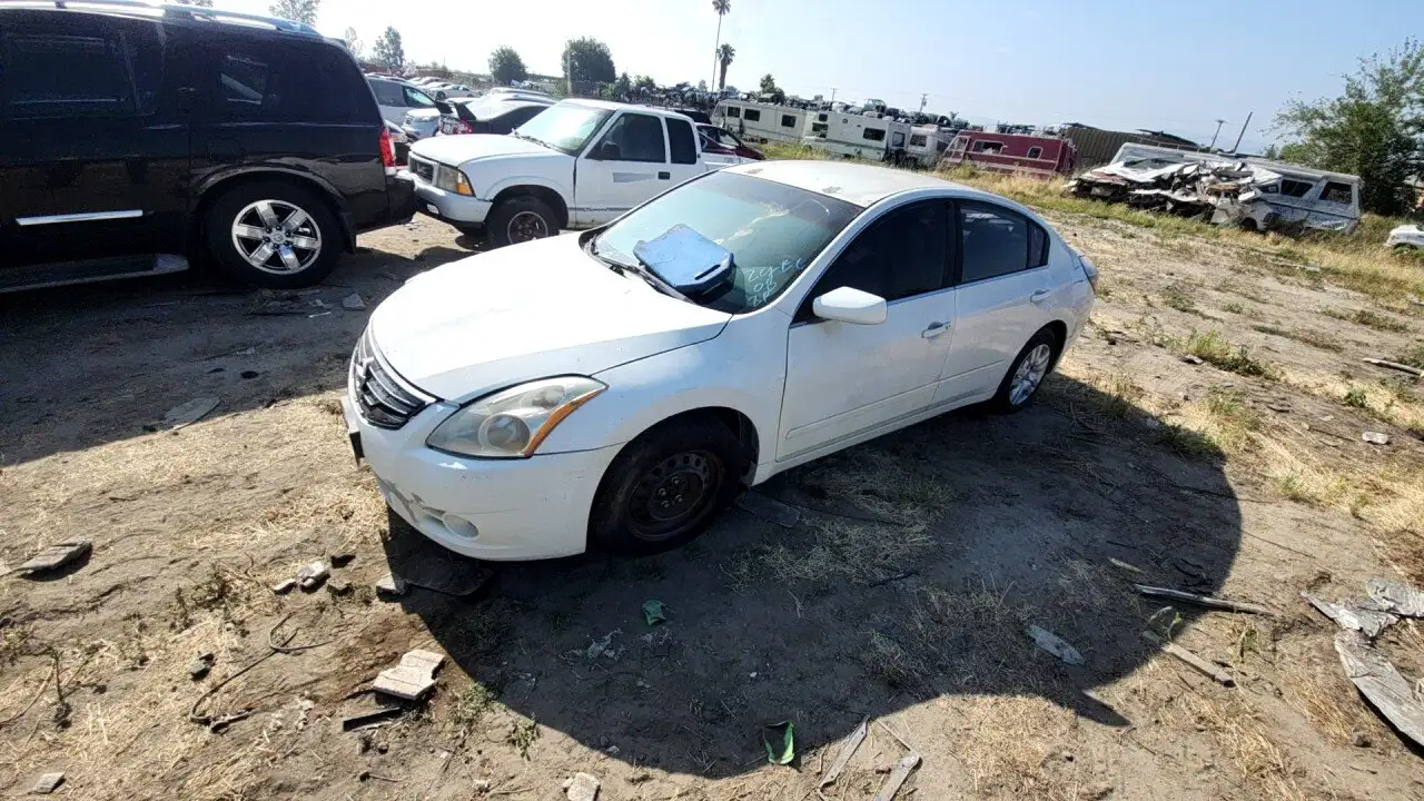 Photo of 2011 Nissan Altima
