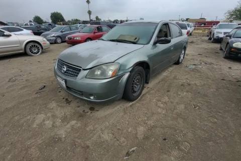 Photo of 2005 Nissan Altima