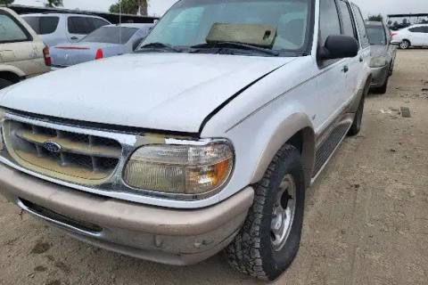Photo of 1998 Ford Explorer