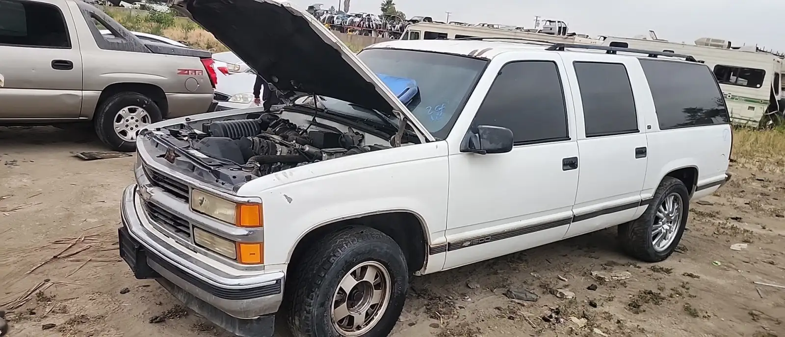Photo of 1998 Chevrolet C1500 Suburban