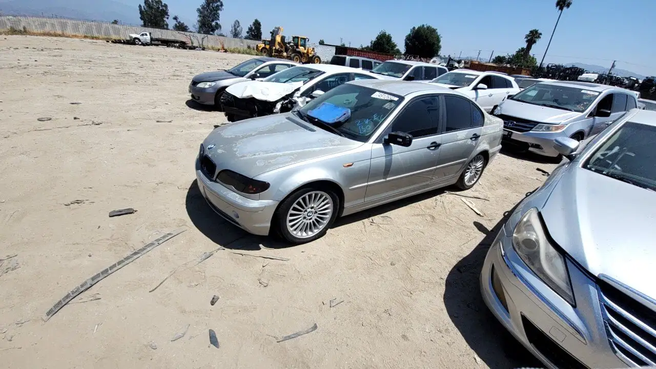 Photo of 2002 Bmw 325I