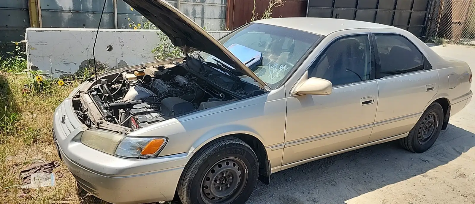 Photo of 1998 Toyota Camry