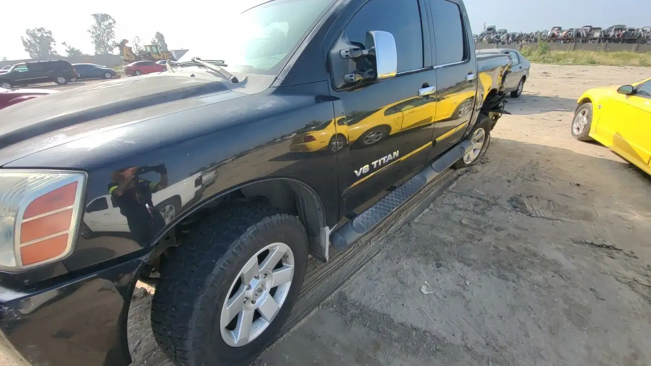 Photo of 2006 Nissan Titan
