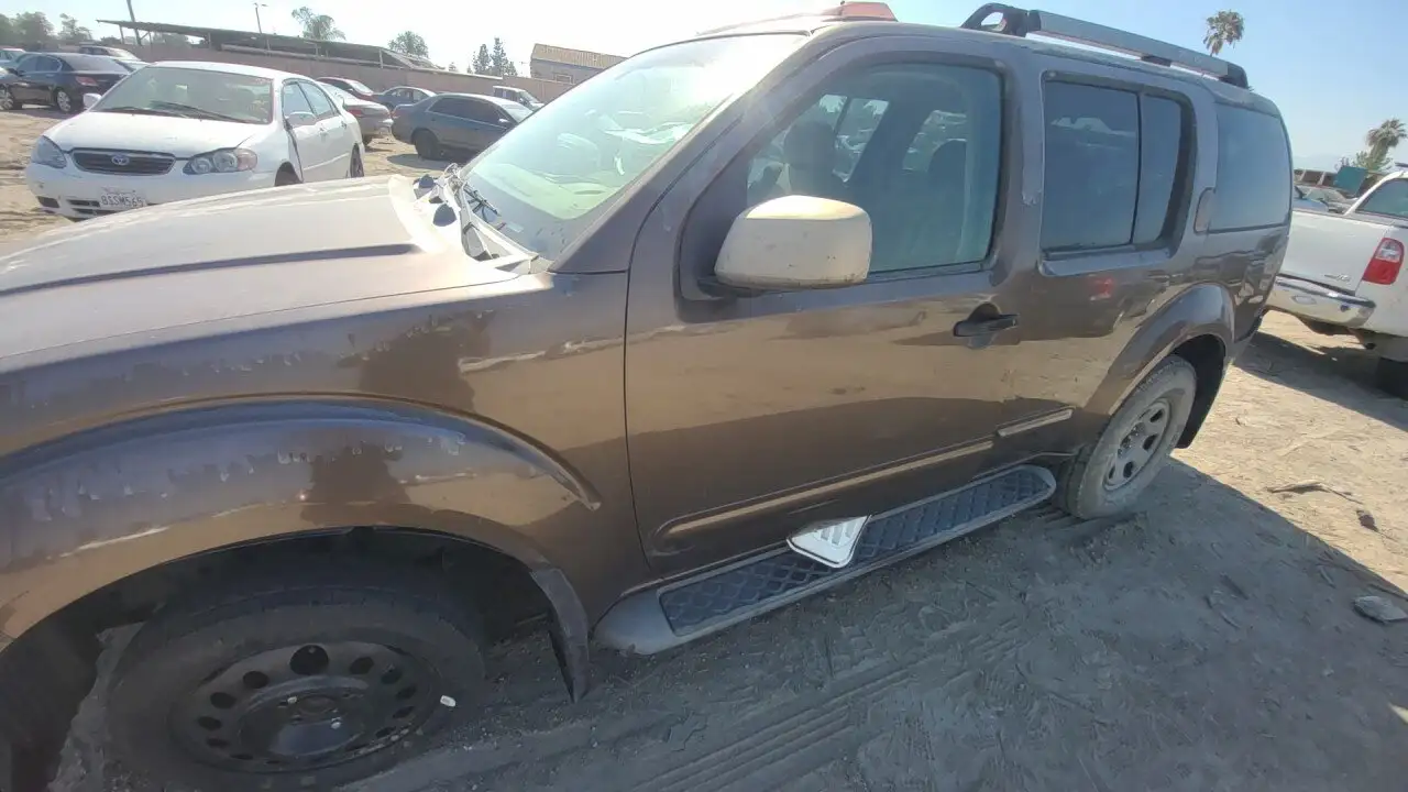 Photo of 2005 Nissan Pathfinder