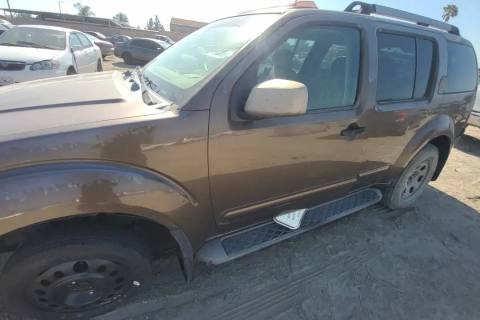 Photo of 2005 Nissan Pathfinder