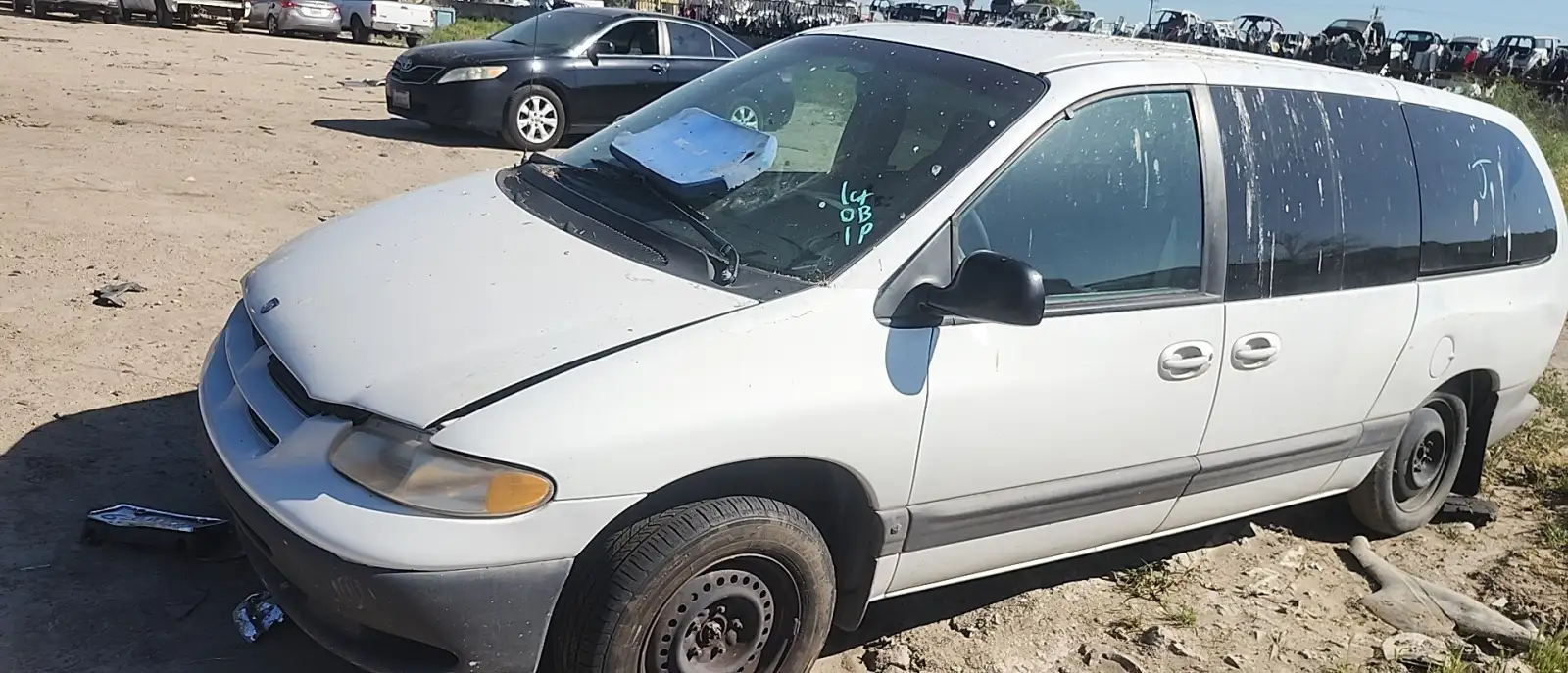 Photo of 1999 Dodge Caravan